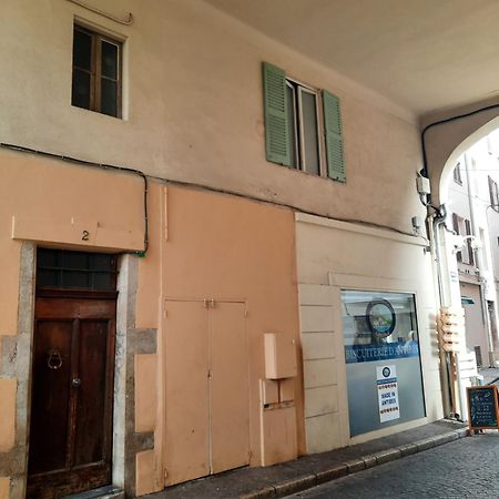 Vieille Ville 1 - Luca'S Apartment, 1 Bedroom, Max 2 Adults And 2 Kids 昂蒂布 外观 照片