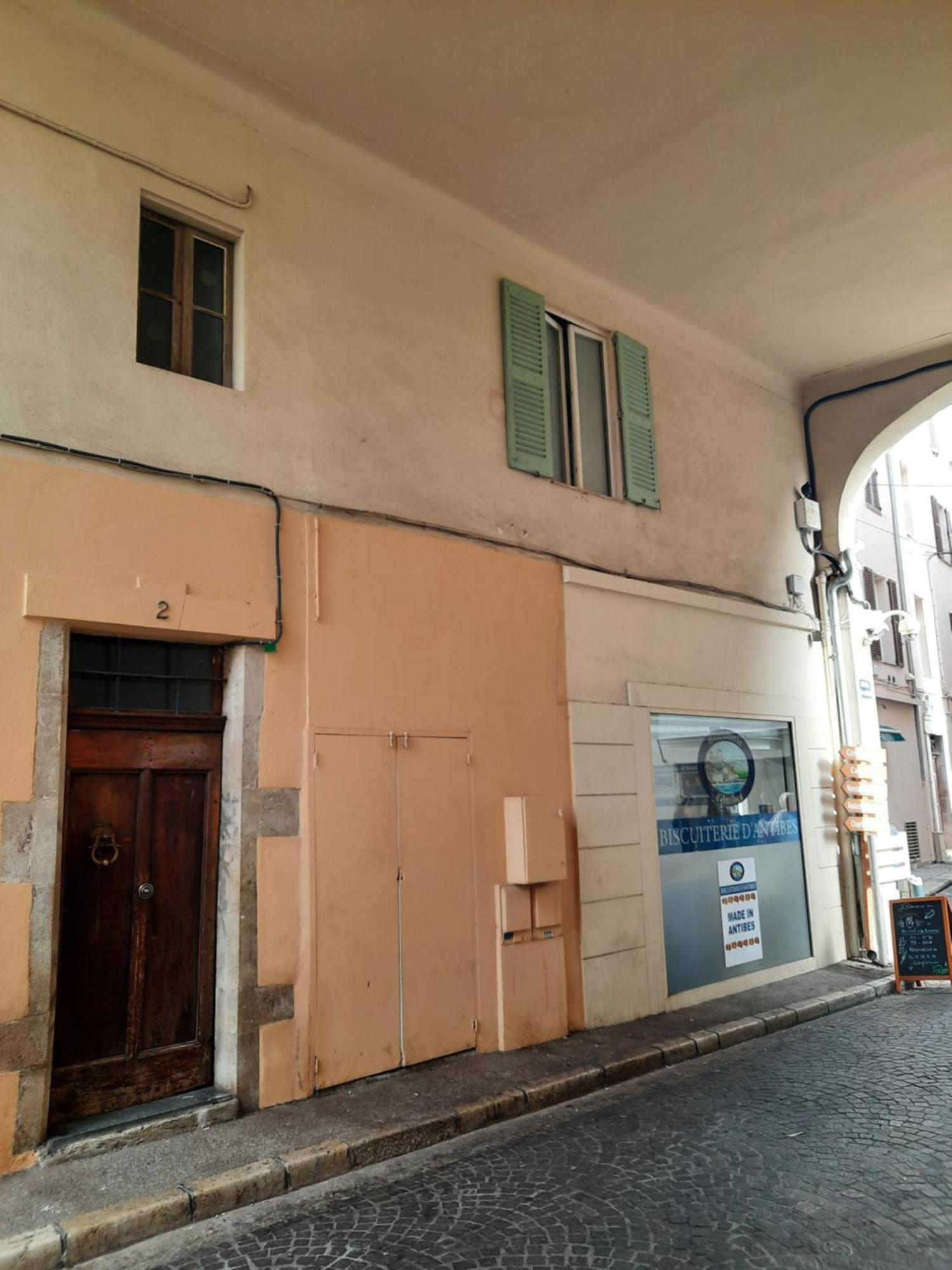 Vieille Ville 1 - Luca'S Apartment, 1 Bedroom, Max 2 Adults And 2 Kids 昂蒂布 外观 照片