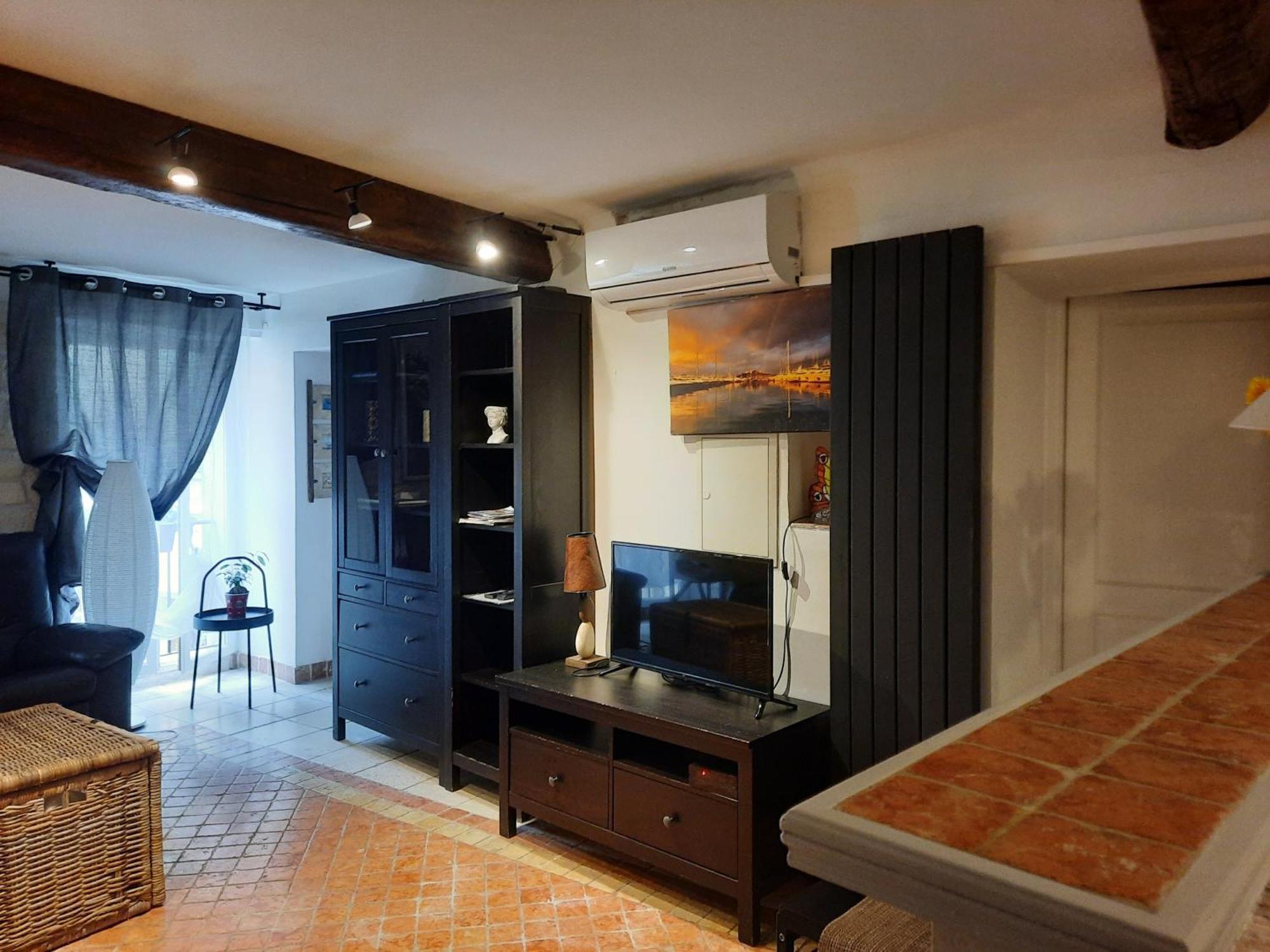 Vieille Ville 1 - Luca'S Apartment, 1 Bedroom, Max 2 Adults And 2 Kids 昂蒂布 外观 照片
