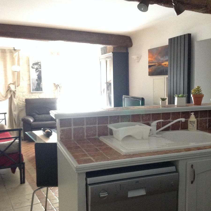 Vieille Ville 1 - Luca'S Apartment, 1 Bedroom, Max 2 Adults And 2 Kids 昂蒂布 外观 照片