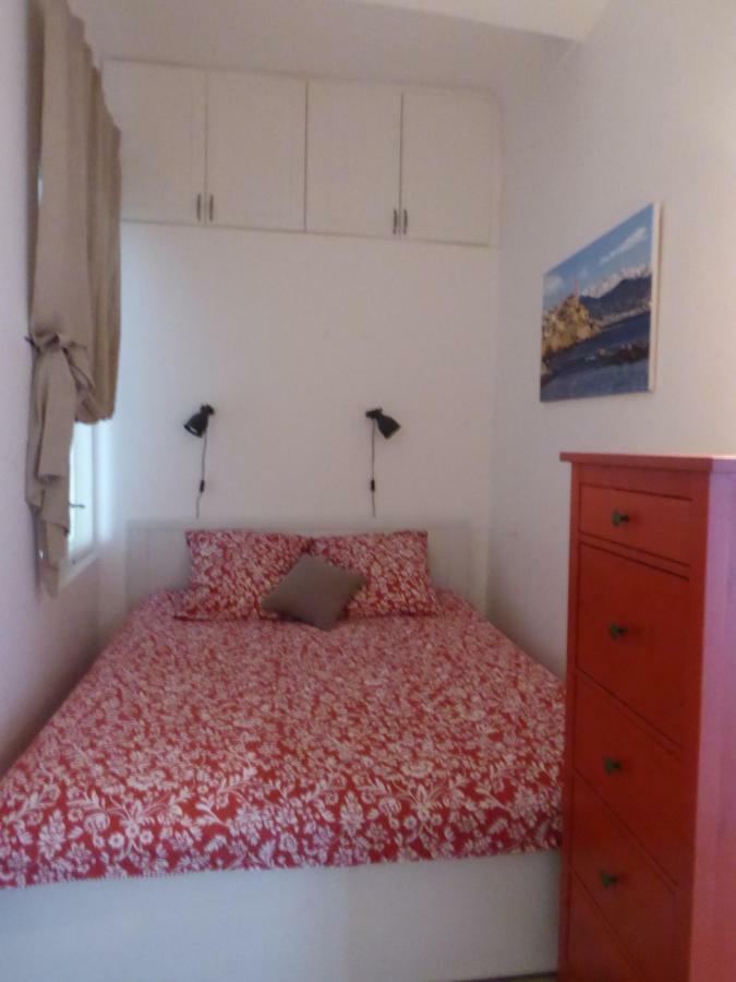 Vieille Ville 1 - Luca'S Apartment, 1 Bedroom, Max 2 Adults And 2 Kids 昂蒂布 外观 照片