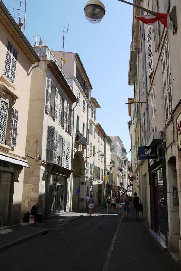 Vieille Ville 1 - Luca'S Apartment, 1 Bedroom, Max 2 Adults And 2 Kids 昂蒂布 外观 照片