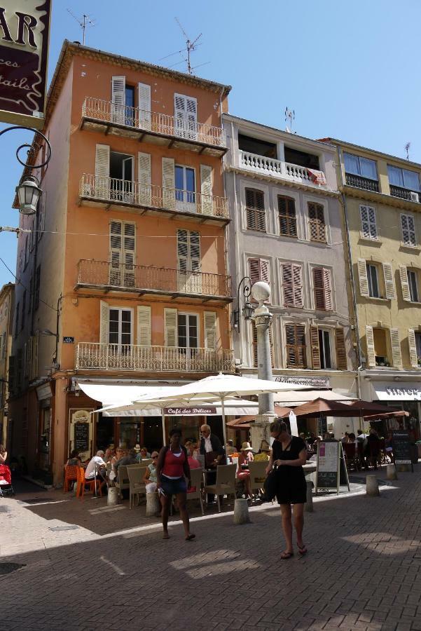 Vieille Ville 1 - Luca'S Apartment, 1 Bedroom, Max 2 Adults And 2 Kids 昂蒂布 外观 照片