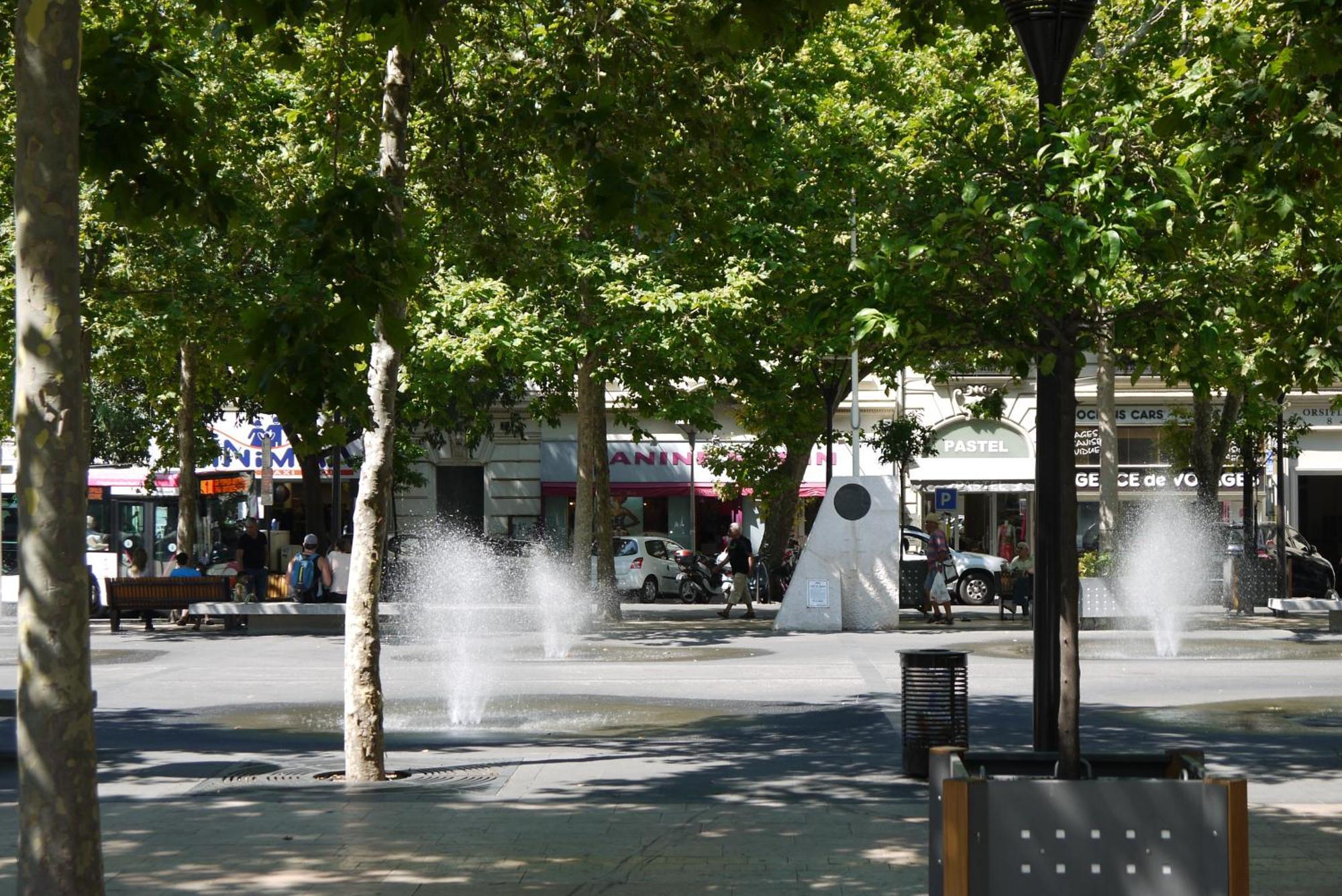 Vieille Ville 1 - Luca'S Apartment, 1 Bedroom, Max 2 Adults And 2 Kids 昂蒂布 外观 照片