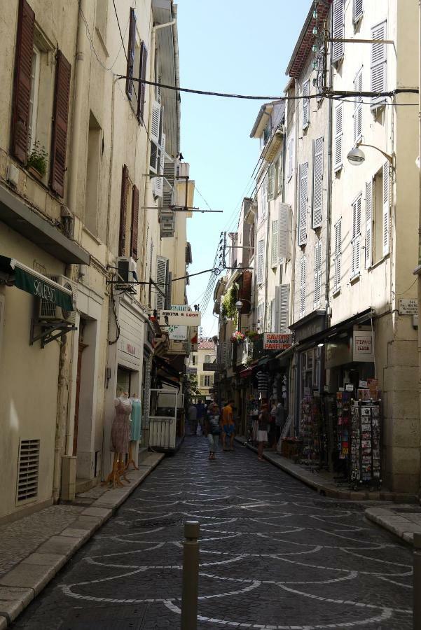 Vieille Ville 1 - Luca'S Apartment, 1 Bedroom, Max 2 Adults And 2 Kids 昂蒂布 外观 照片