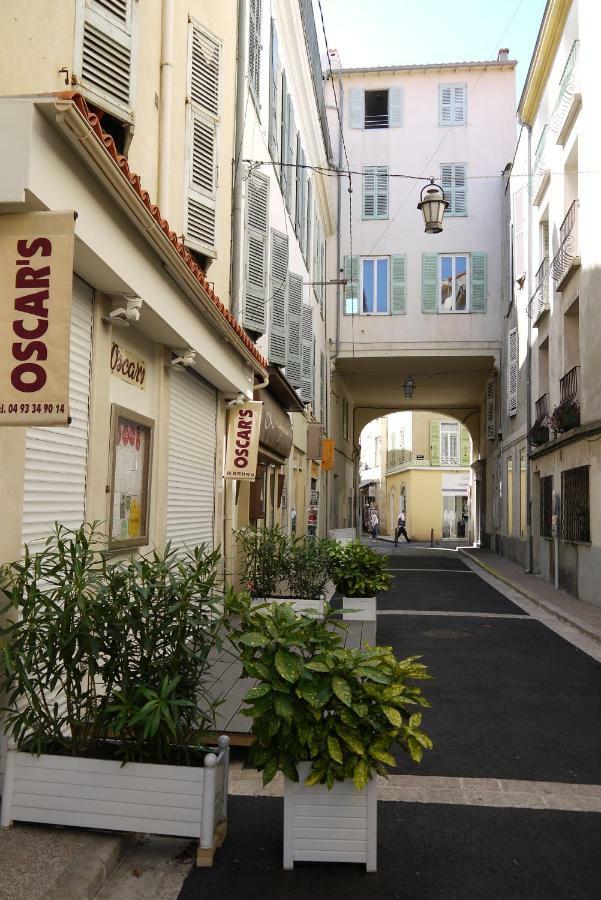 Vieille Ville 1 - Luca'S Apartment, 1 Bedroom, Max 2 Adults And 2 Kids 昂蒂布 外观 照片